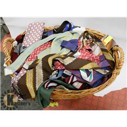 LARGE COLLECTION OF VINTAGE 1950S - 1970S NECKTIES