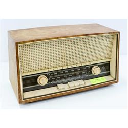 1950S TELEFUNKEN SHORT WAVE RADIO.