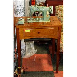 GREEN 1950'S SINGER SEWING MACHINE