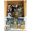 Image 1 : INSULATORS / GLASS TOPS - BOX LOT