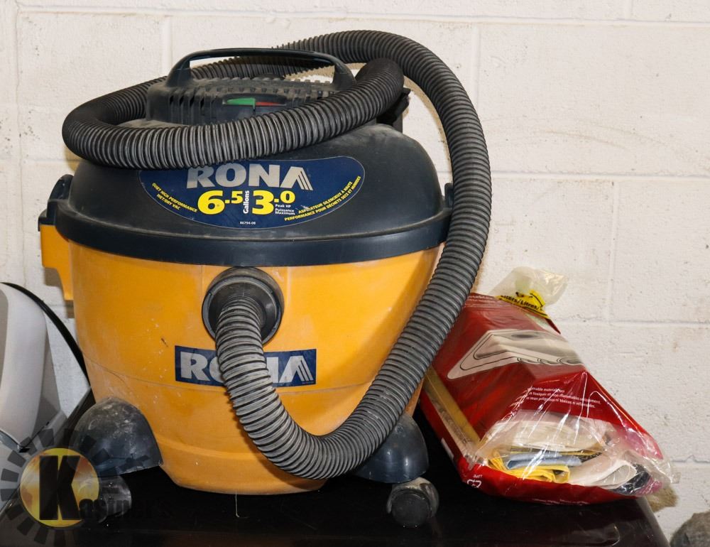 RONA 6.5 GAL. 3HP SHOP VAC W/BAGS