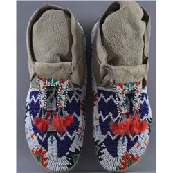 SIOUX INDIAN MOCCASINS