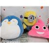 Image 1 : BOX WITH 3 PLUSH TOYS/PILLOWS