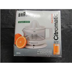 BRAUN CITROMATIC JUICER IN ORIGINAL BOX
