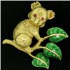 Image 3 : Vintage 18k Gold Detailed Koala Brooch Pin w/ Ruby Eyes & Green Enamel Leaves