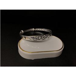 Tibetan Silver Asian Stamped Clover Bangle