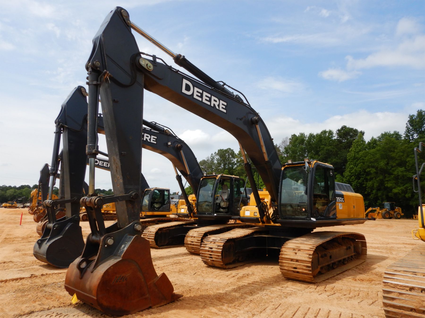 2014 JOHN DEERE 350G LC Excavator J.M. Wood Auction Company, Inc.