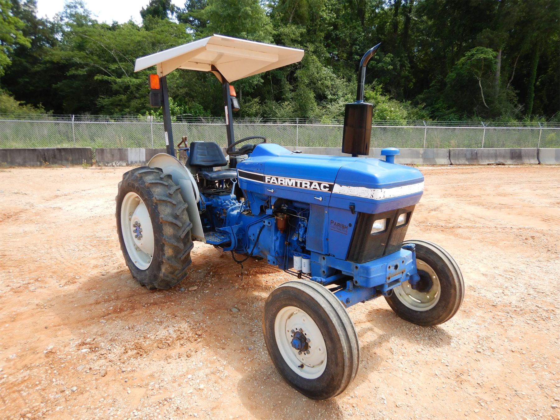 FARMTRAC 535 Tractor