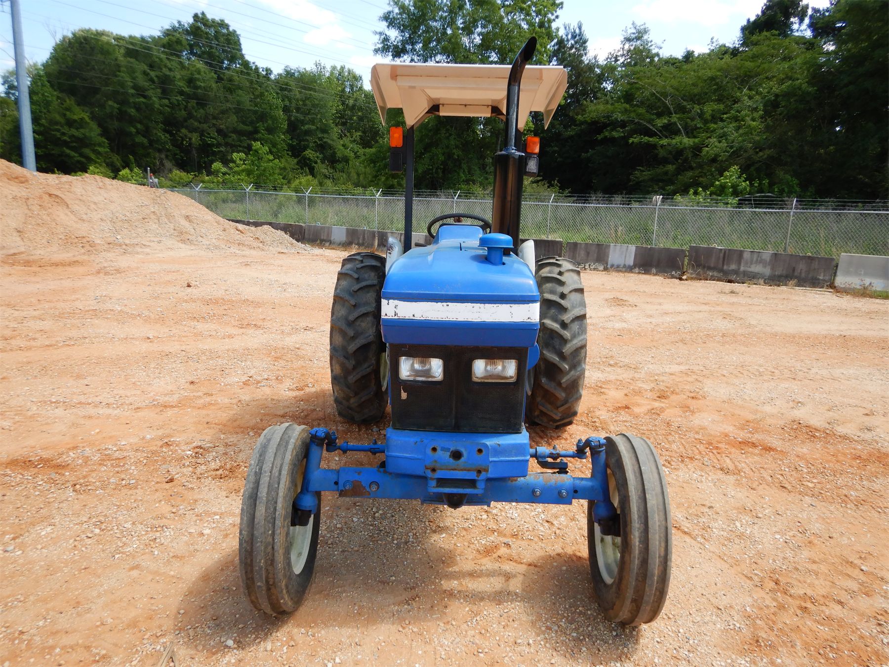 FARMTRAC 535 Tractor J.M. Wood Auction Company, Inc.