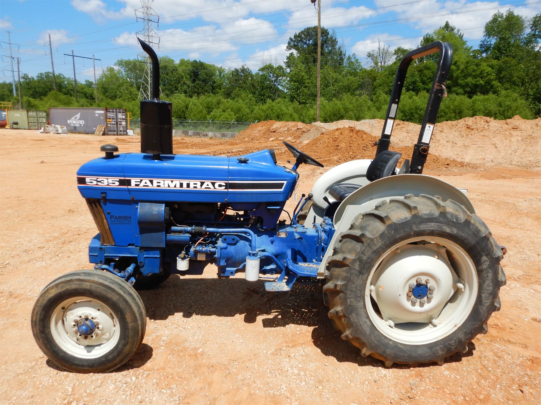 FARMTRAC 535 Tractor