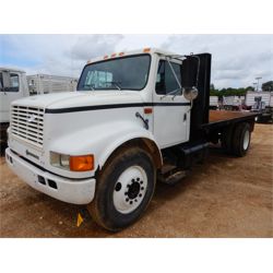 1993 INTERNATIONAL 4900 Flatbed Truck