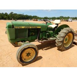 JOHN DEERE 2040 Tractor