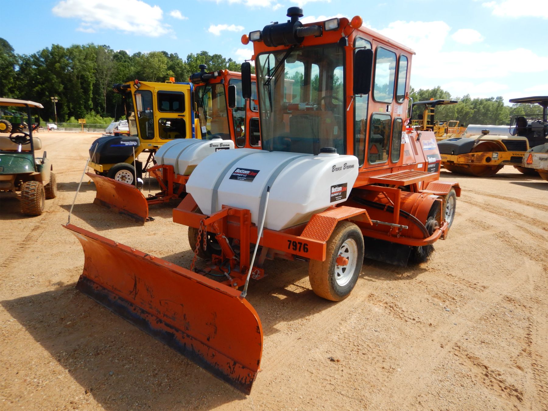 2016 BROCE CRT350 Broom