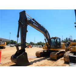 2015 JOHN DEERE 210G LC Excavator