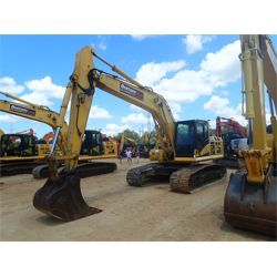 2015 KOMATSU PC210LC-10 Excavator
