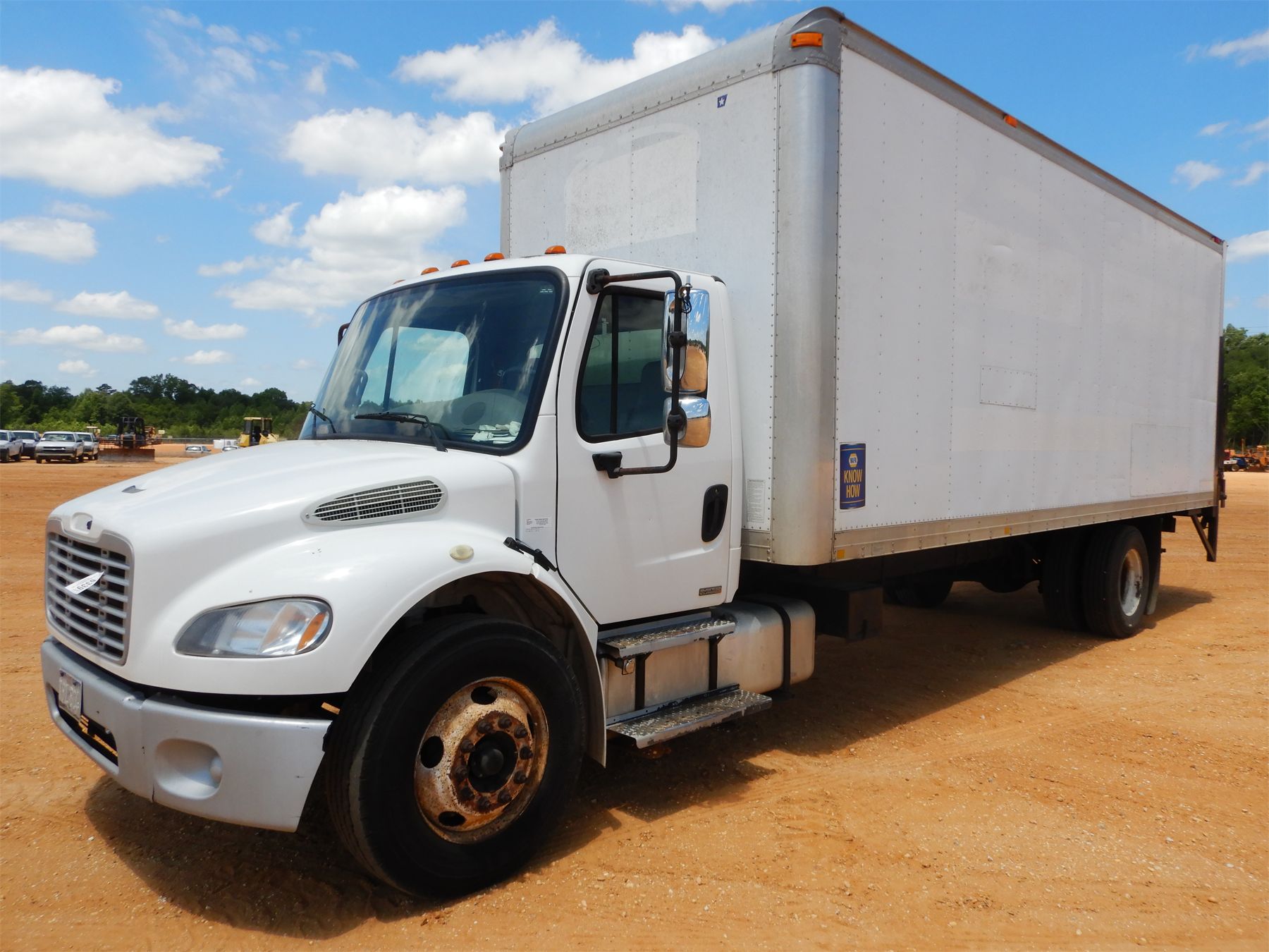 2007 FREIGHTLINER M2 Box Truck / Cargo Van J.M. Wood Auction Company