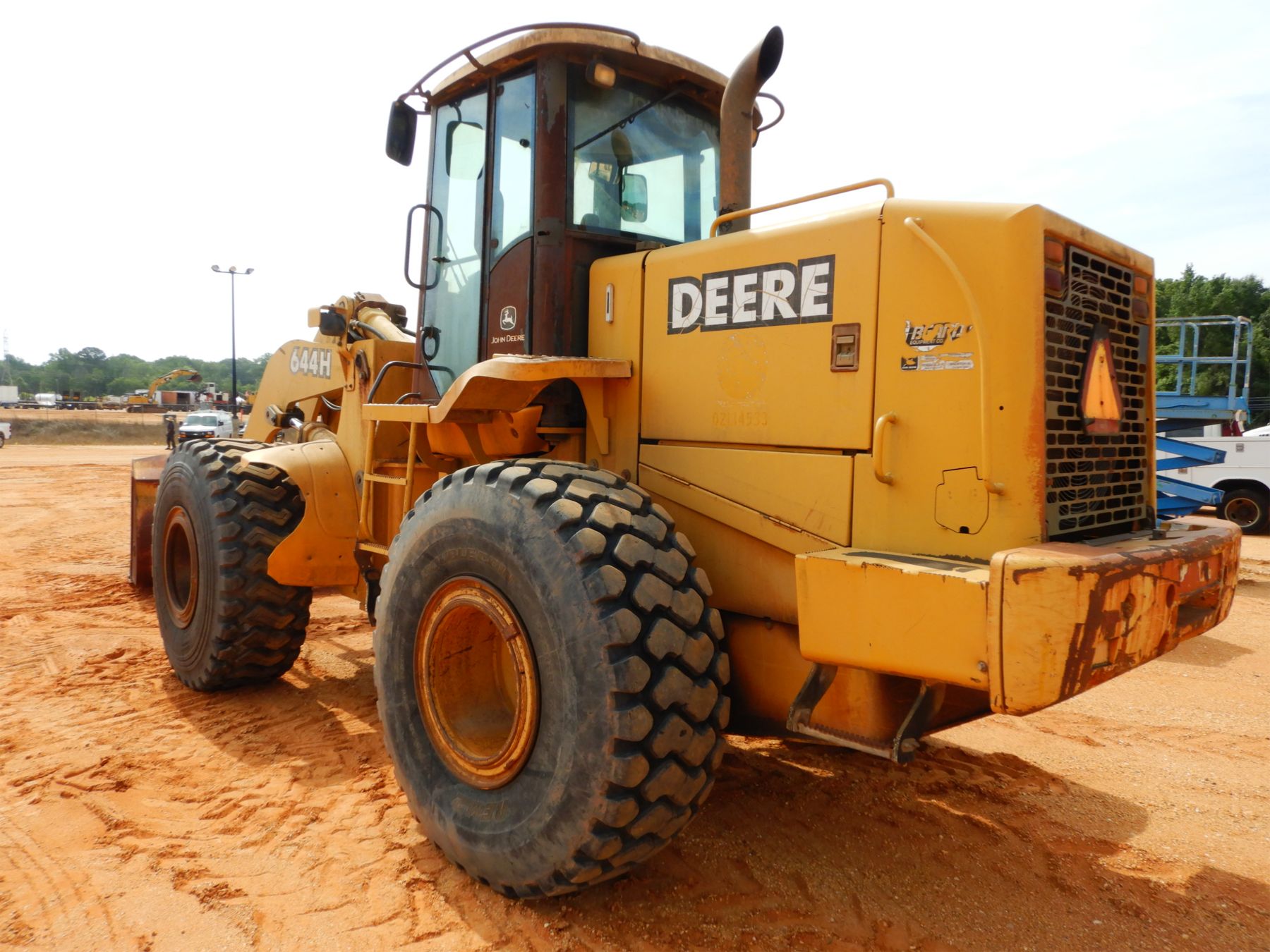 2002 JOHN DEERE 644H Wheel Loader J.M. Wood Auction Company, Inc.