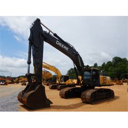 2012 JOHN DEERE 470G LC Excavator
