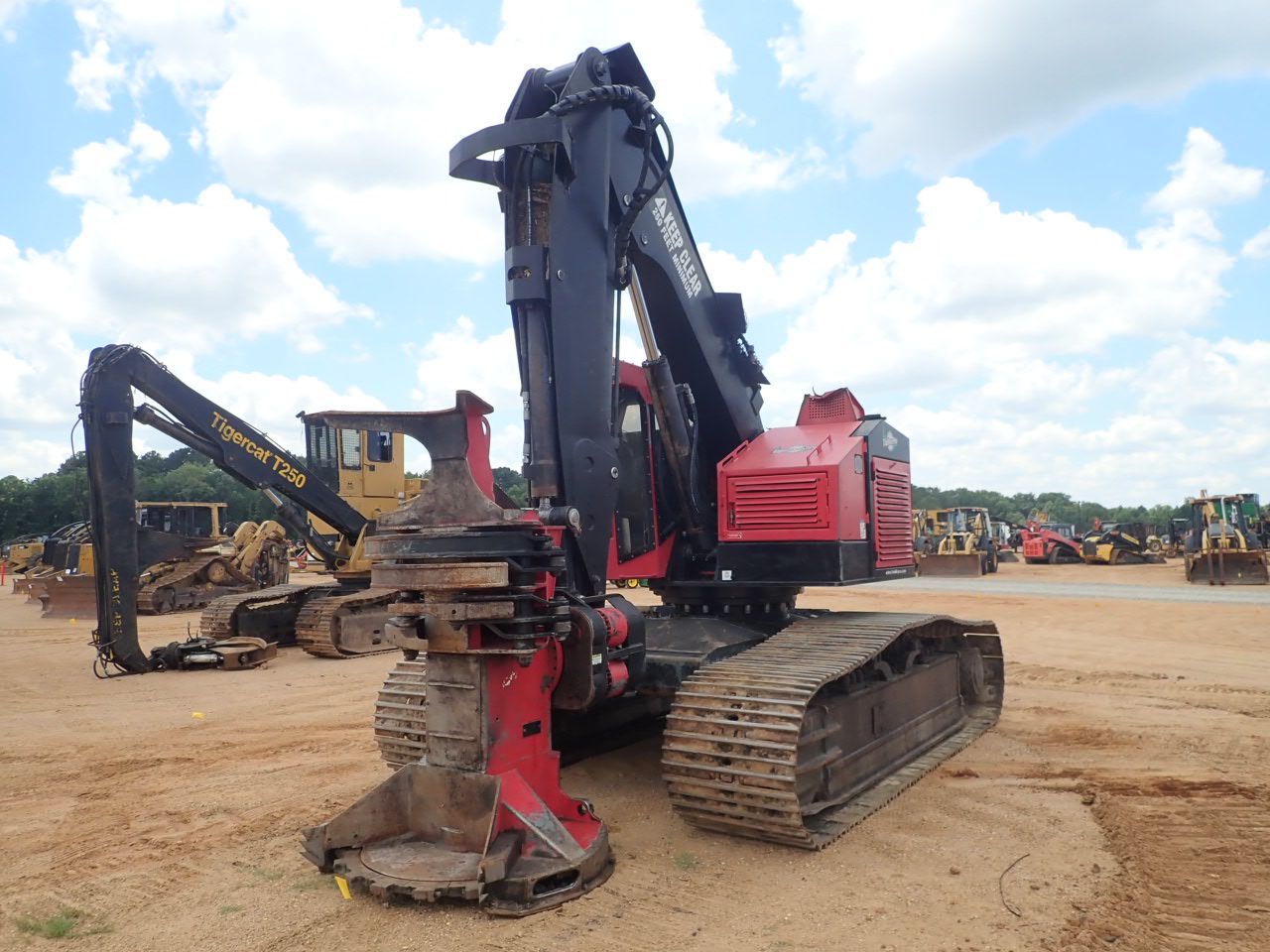 2014 TIMBERPRO 745B Feller Buncher