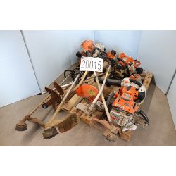 grass trimmers, blower, Selling Offsite: Located in Tuscumbia, AL