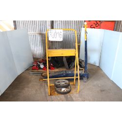 utility cart, hammer drills, impact wrenches, diagnostic monitor, hydraulic jack, Selling Offsite: L