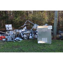 misc metal, storage rack, traffic lights, traffic signal box, Selling Offsite: Located in Grove Hill