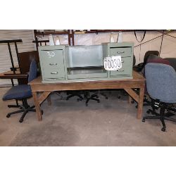 desks, chairs, vacuums, Selling Offsite: Located in Troy, AL