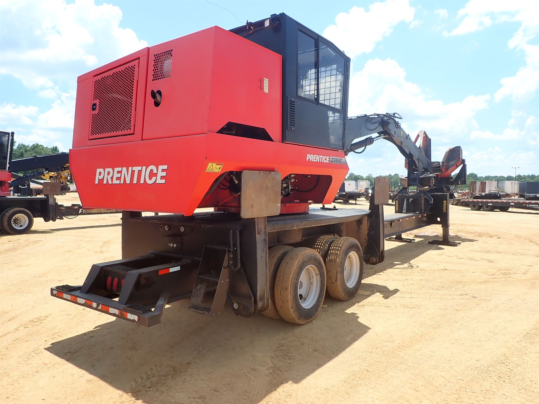 2014 PRENTICE 2384C Log Loader - J.M. Wood Auction Company, Inc.