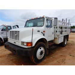 2002 INTERNATIONAL 4700 Flatbed Truck