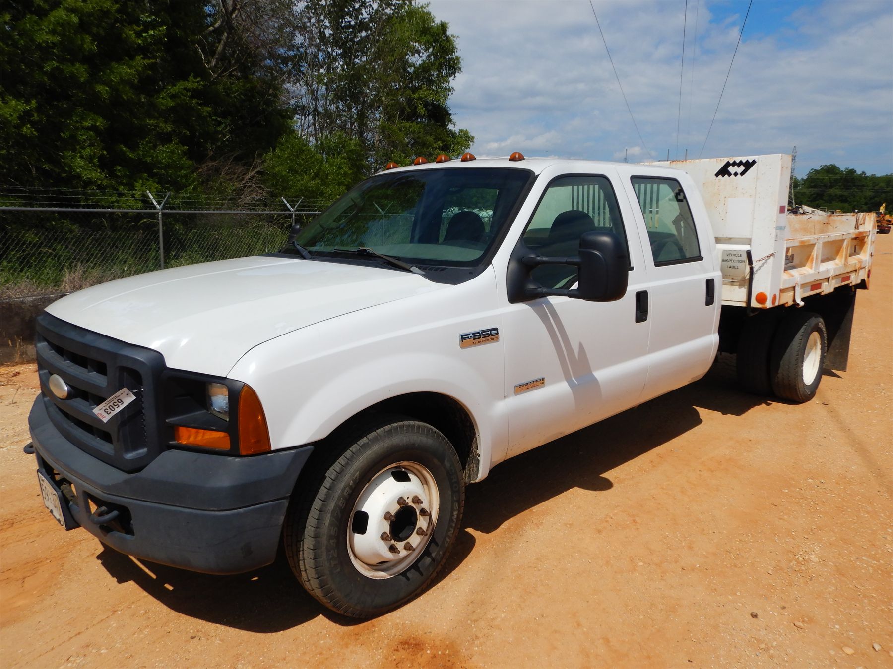 2006 FORD F350 Flatbed Dump Truck