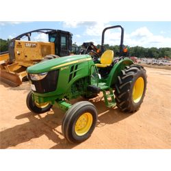 JOHN DEERE 5075E Tractor