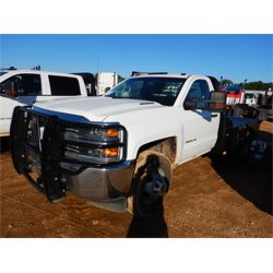 2015 CHEVROLET 3500HD Flatbed Truck