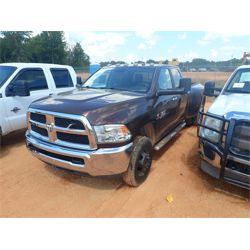 2015 RAM 3500 HEAVY DUTY Pickup Truck