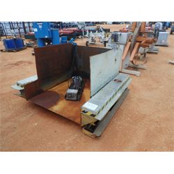 hyd lift w/ 3 side bin, floor mtd (B9)