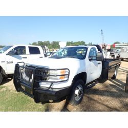 2013 GMC 3500HD Flatbed Truck