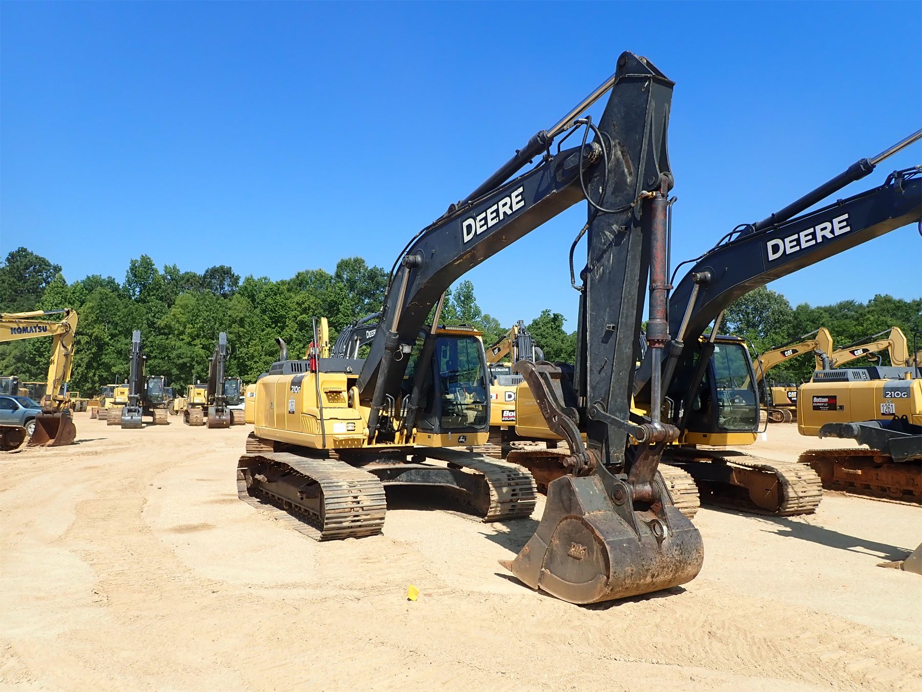 2012 JOHN DEERE 210G LC Excavator 2012 JOHN DEERE 210G LC Excavator