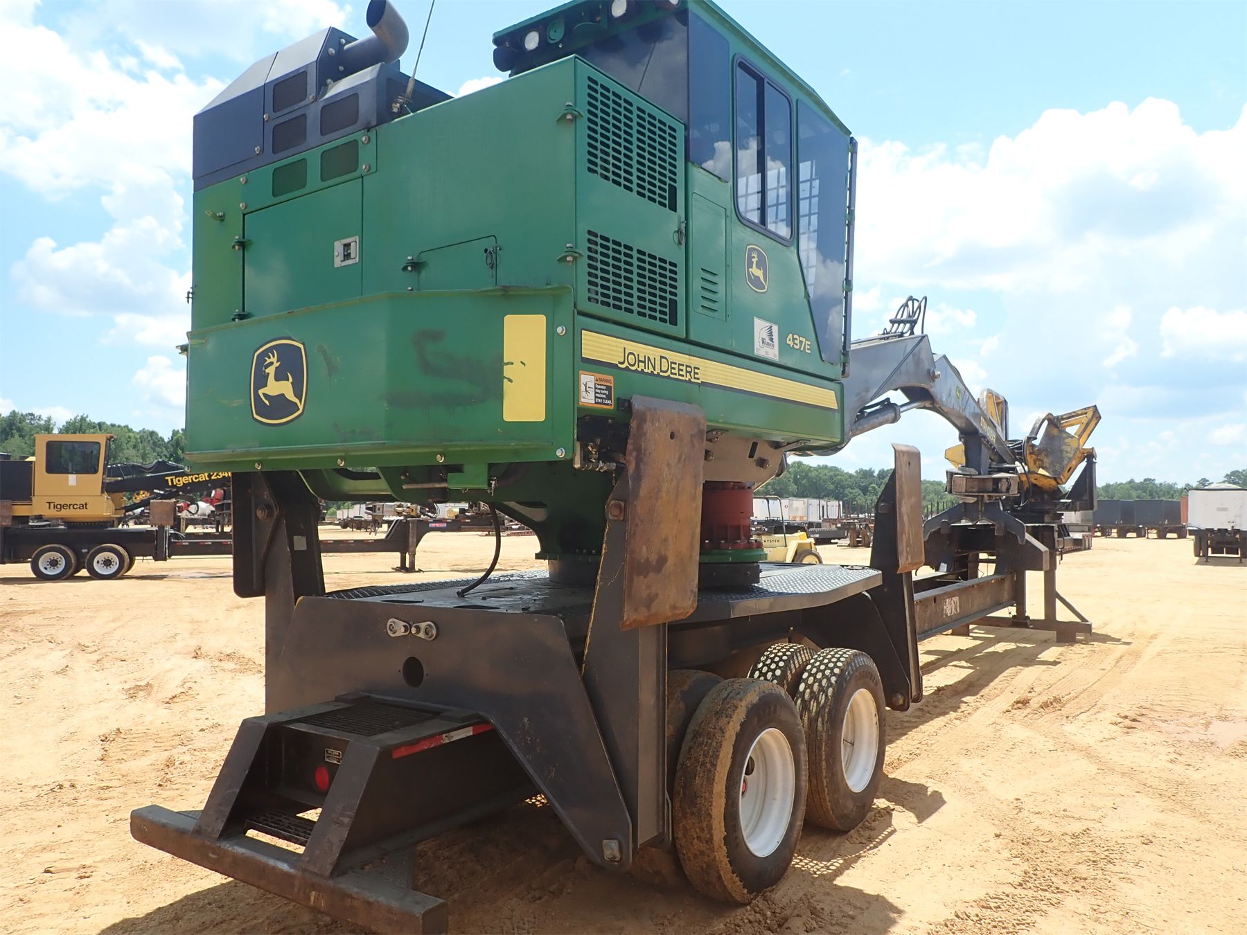 2016 JOHN DEERE 437E Log Loader