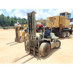 CLARK IT 40 Forklift - Mast