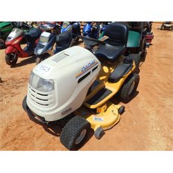 CUB CADET LT1042 Mowing Equipment