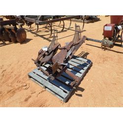 2 row bottom plow (C6)