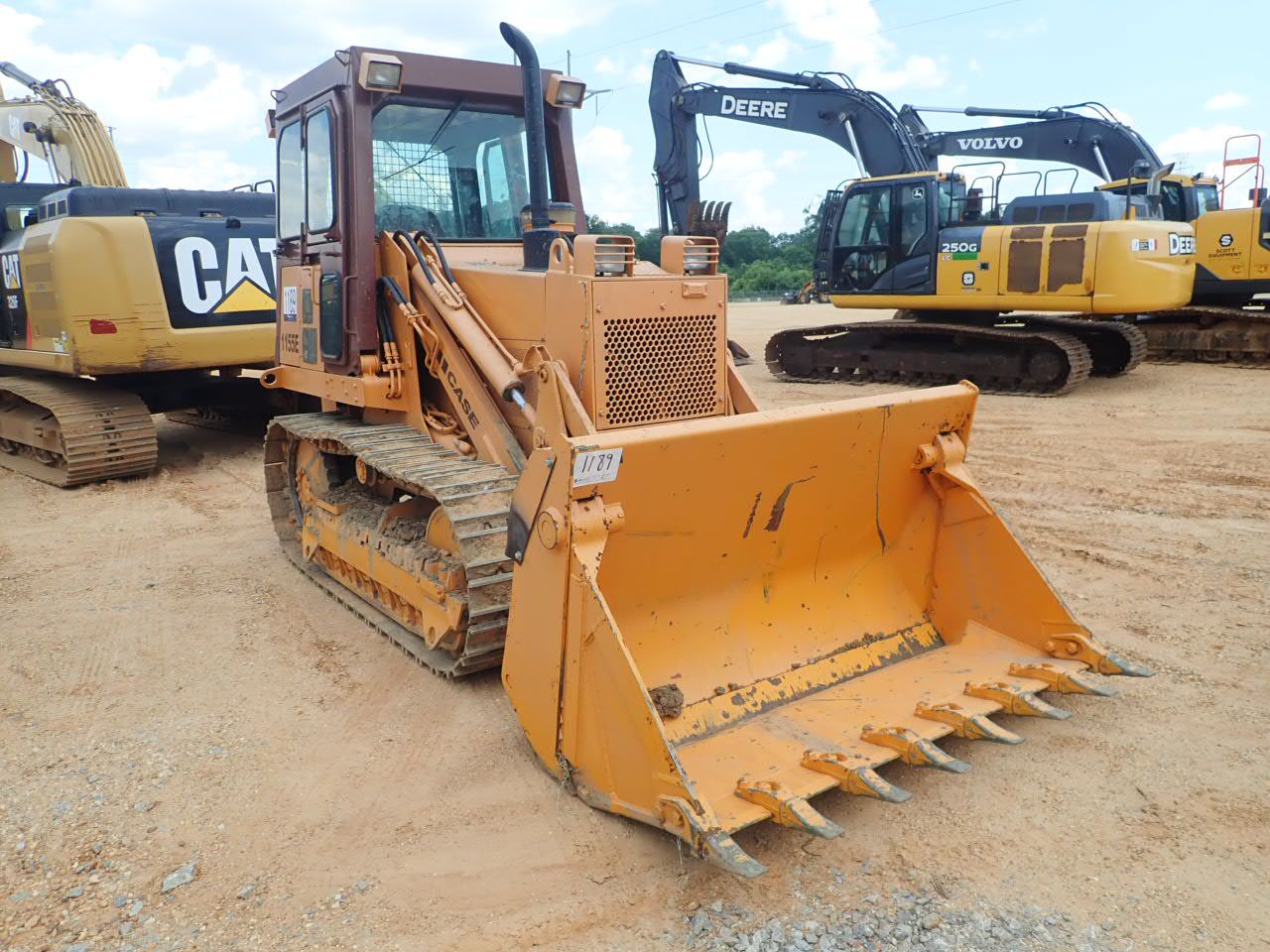 CASE 1155E Crawler Loader J M Wood Auction Company Inc case-1155e-crawler-loader-j-m-wood-auction-company-inc