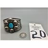 Image 8 : Unique Turquoise 'Flower' Cuff Bracelet
