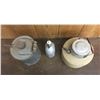 Image 3 : Antique Containers