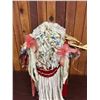 Image 8 : Buffalo Split Horn, Ermine Bonnet