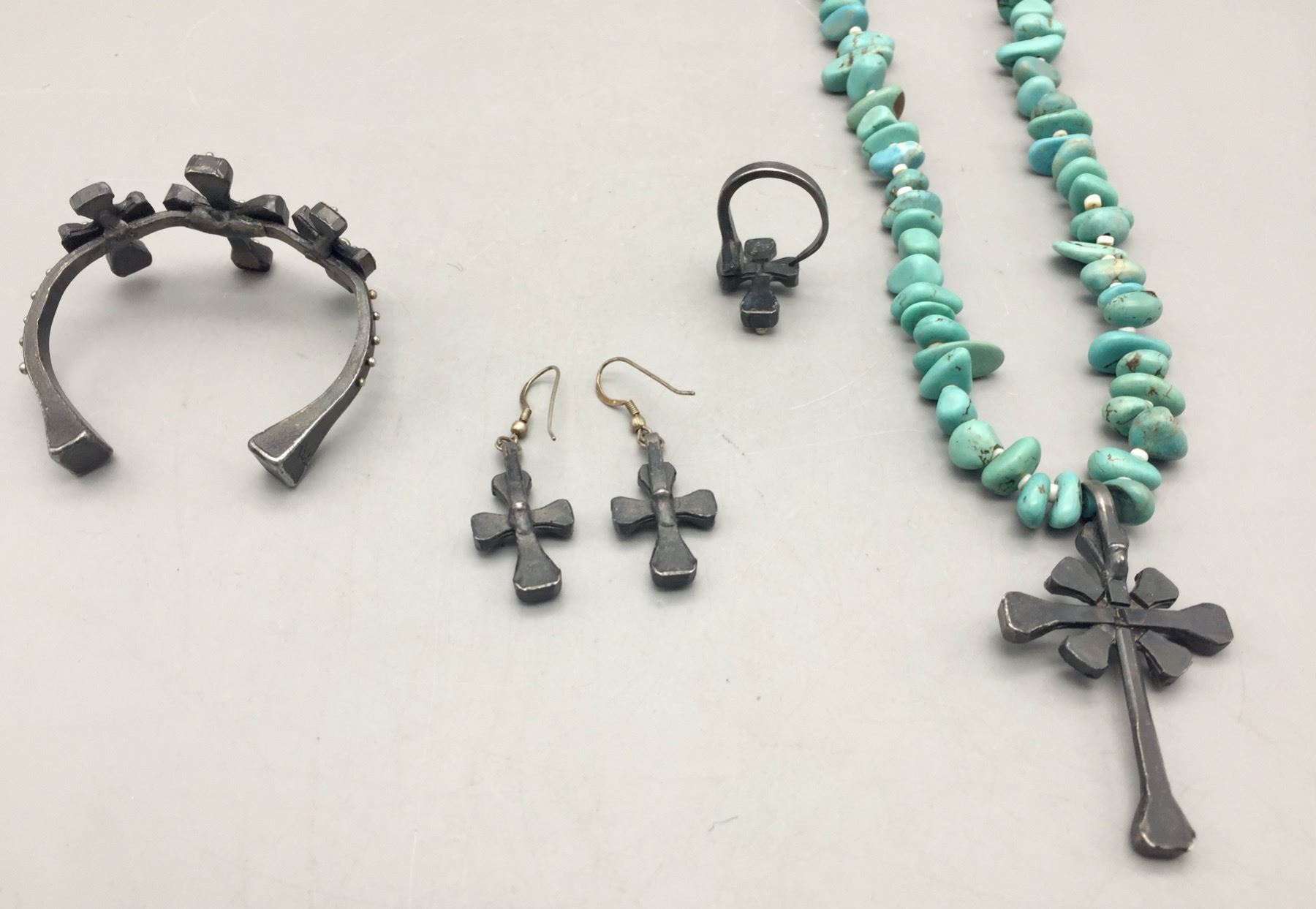 Unique Horseshoe Nail Necklace Set