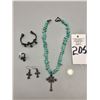 Image 12 : Unique Horseshoe Nail Necklace Set