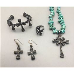 Unique Horseshoe Nail Necklace Set