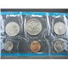 Image 9 : (2) 1980 Mint Sets Comes With Original Box