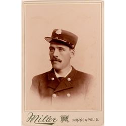 Minneapolis Fireman Cabinet Card  (113163)