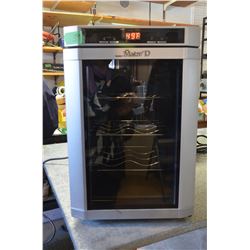 Danby Maite'd Wine Cooler (Working) (11"WX21"LX16"D)